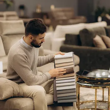 Wir beraten Sie kompetent bei Planung und Auswahl Ihrer Möbel.